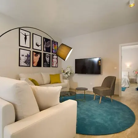 Sunset Paradise, Getaway In Private Oasis فيلة Lovište