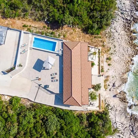 Sunset Paradise, Getaway In Private Oasis Lovište